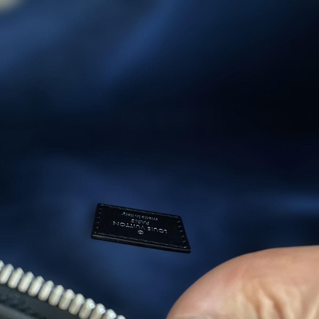 Louis Vuitton ルイビトン エピバムバッグボディバッグ未使用に近い