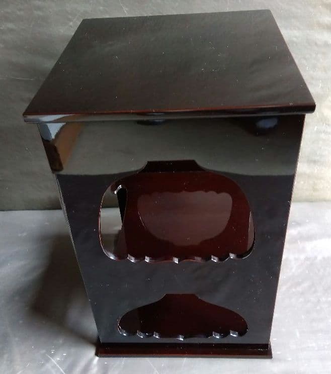 茶道具　漆塗　飾棚