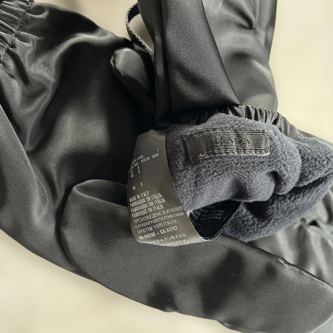 PRADAグローブ手袋