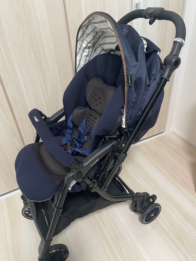 コンビ　ベビーカー　スゴカル　4キャス エッグショック