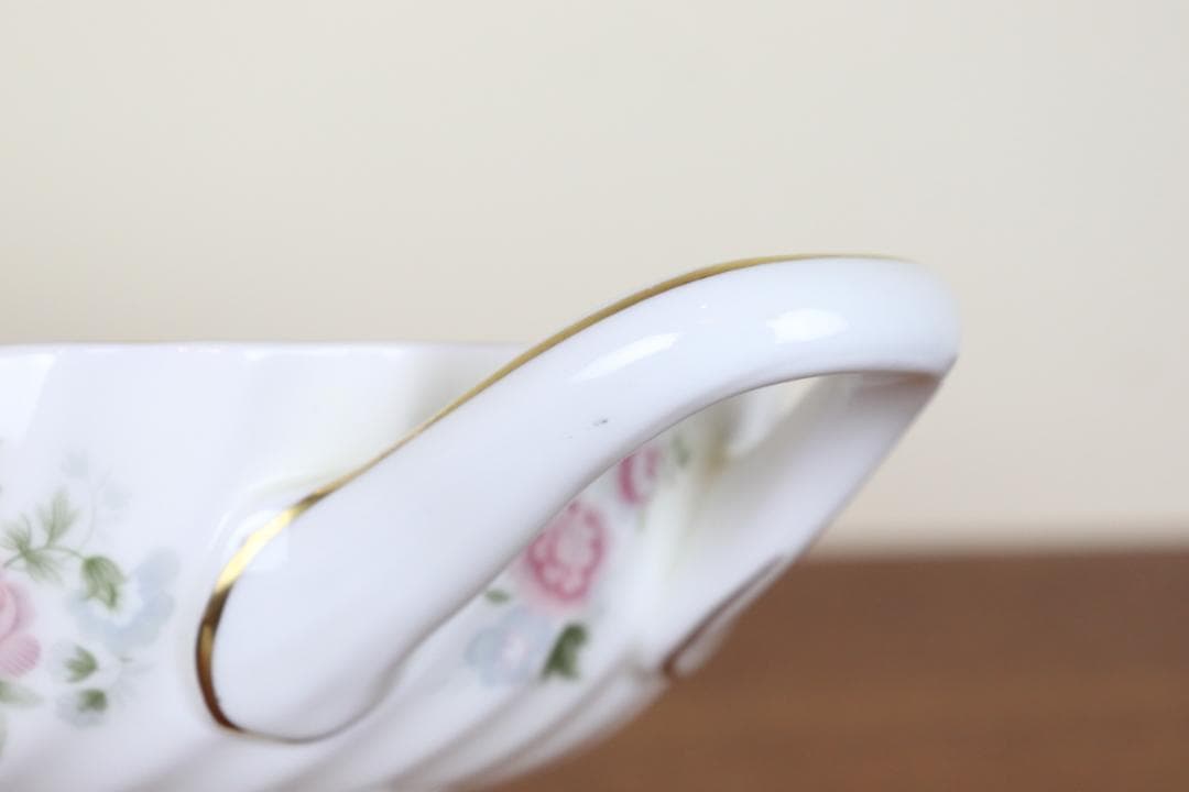 お値下げ♡ ミントン　スプリングブーケ　チュリーン　蓋付ボウル　ヴィンテージ