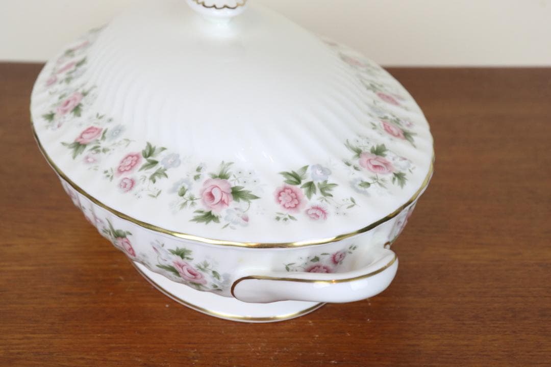お値下げ♡ ミントン　スプリングブーケ　チュリーン　蓋付ボウル　ヴィンテージ