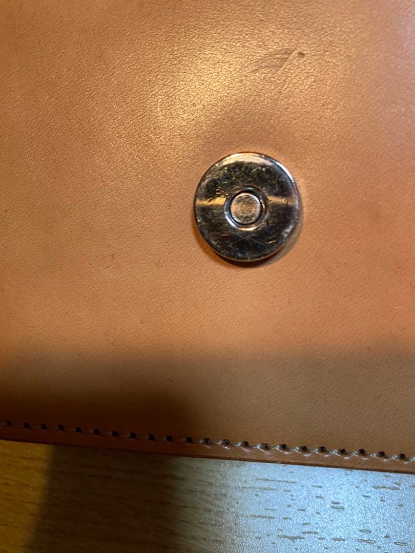 ALZUNI レザー ボディバッグ （サドル）