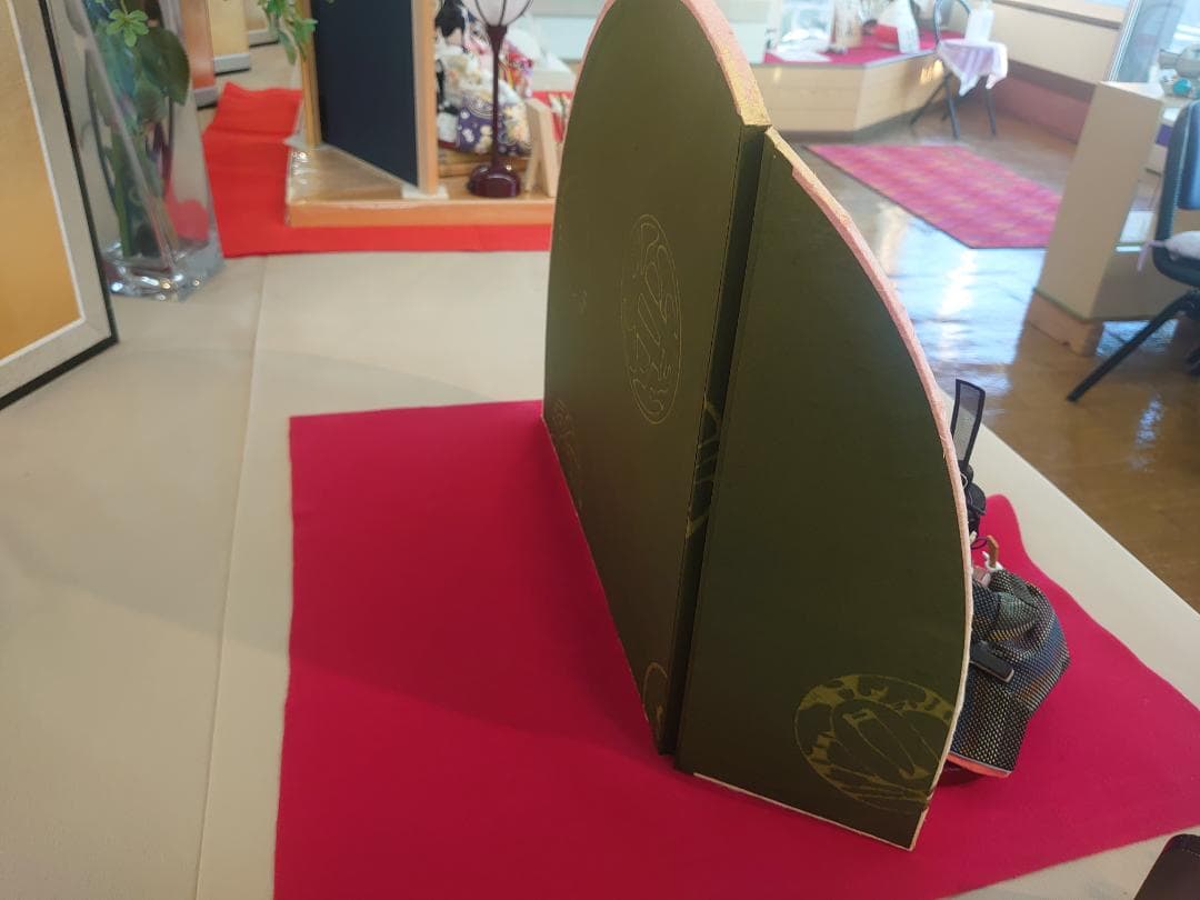 ●新品●　おひなさまセット　紬風衣装と和紙屏風