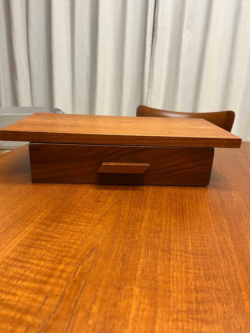 北欧ヴィンテージ　ウォールシェルフ