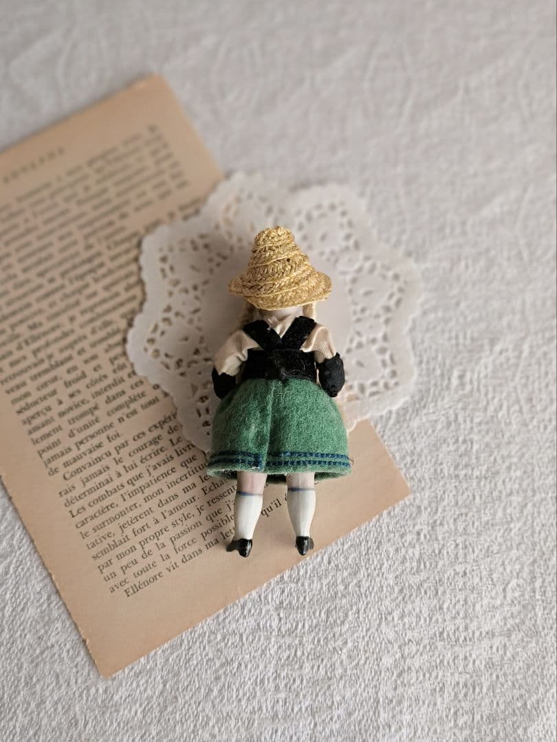 * antique doll ❀ ストローハットと三つ編み ミニョネットgirl