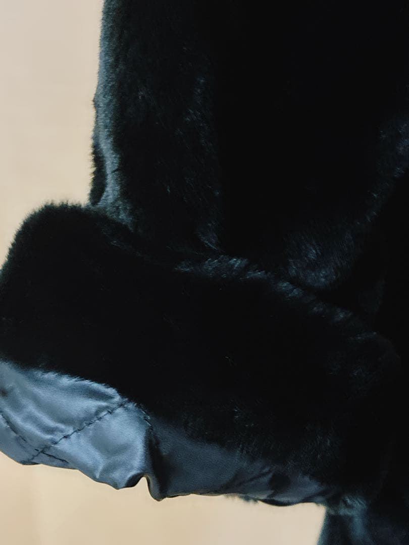 カネコイサオ　KANEKO ISAOロング ファーコート