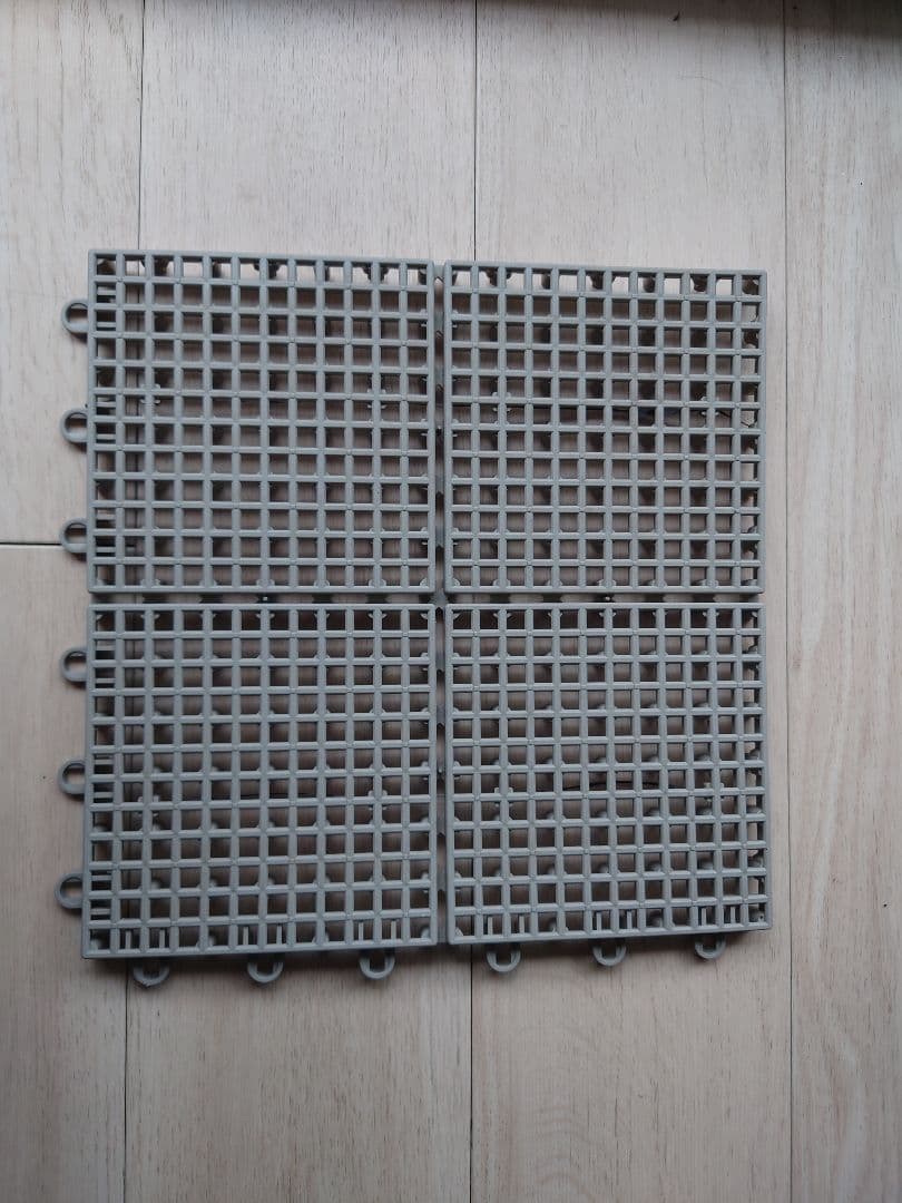 クレガーレ　プラスチックタイル　ネットタイプ 40枚 訳あり