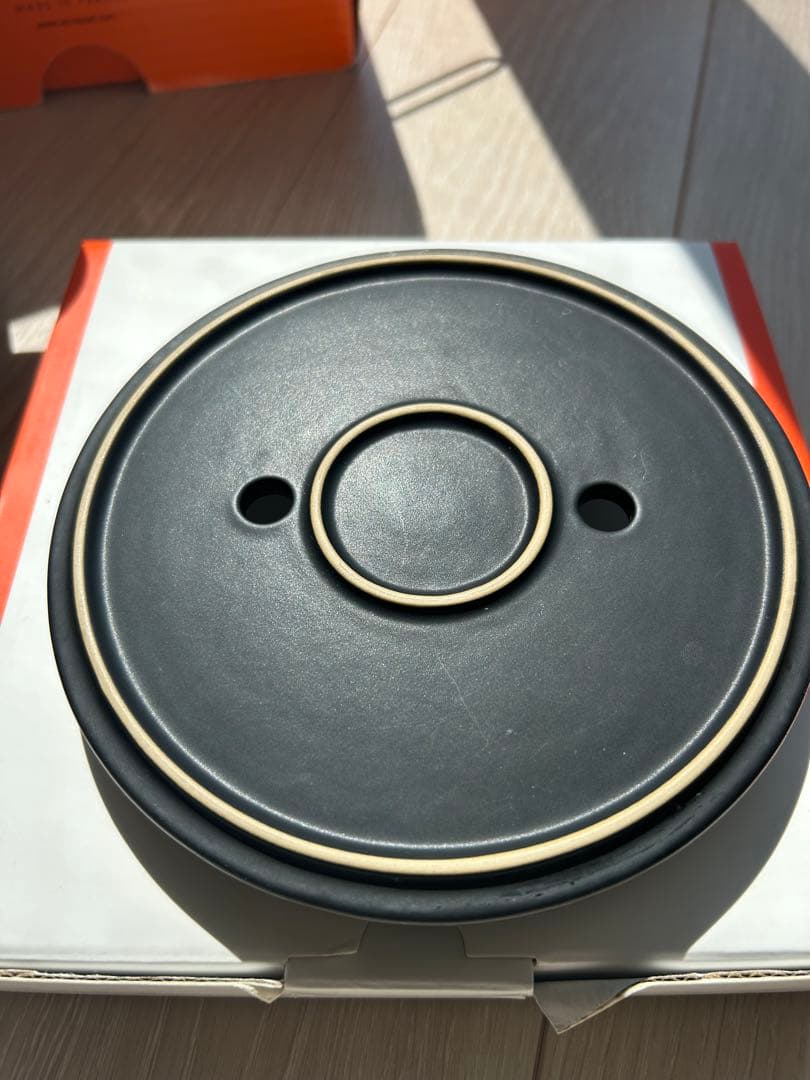 ルクルーゼ　ココット・エブリィ 18 【ワサビ】 (ライトゴールドツマミ)