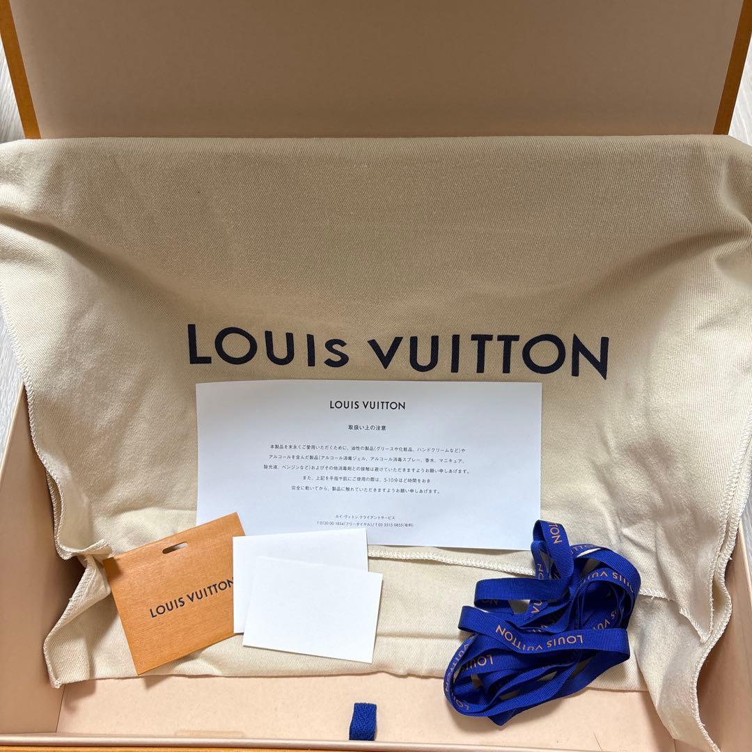 LOUIS VUITTON ルイヴィトン　マグネティックメッセンジャー