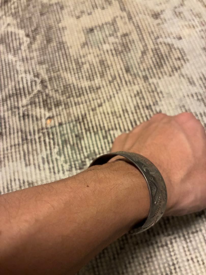 ナバホ　ヴィンテージ　バングル　卍　サンダーバード