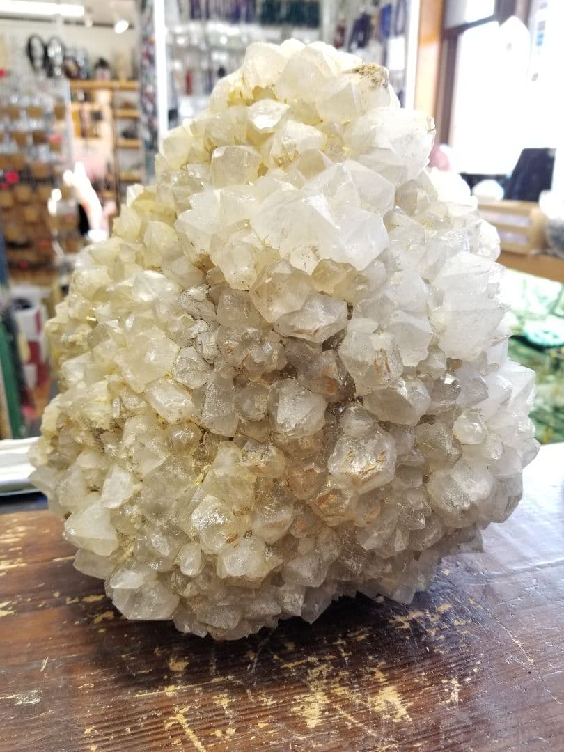 水晶　ドーム型結晶　9.3kg