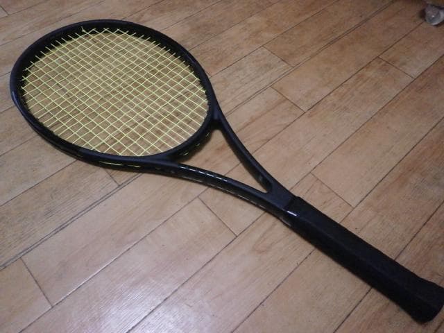 ウィルソン　プロスタッフ 97L　V11.5 グロメット付き　フェデラー