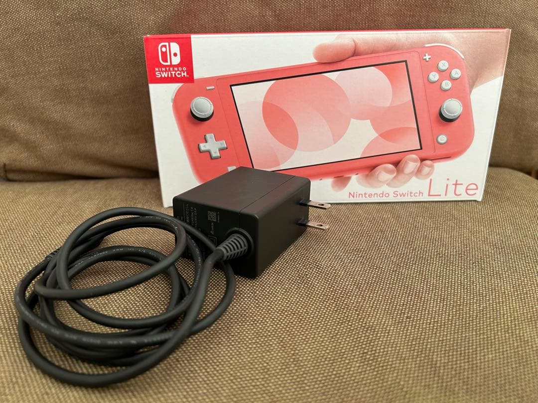 【Nintendo Switch Lite】　コーラル