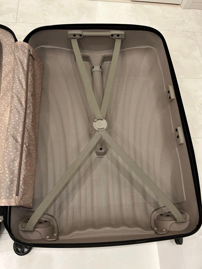 一度のみ使用美品！！Samsonite大型4輪