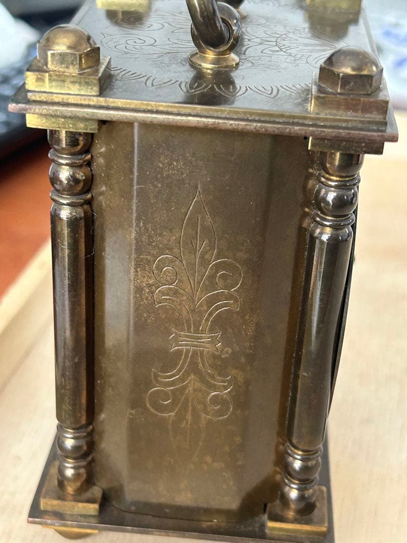 希少アンティーク置時計 Smiths（スミス）社製のヴィンテージ真鍮製　稼働