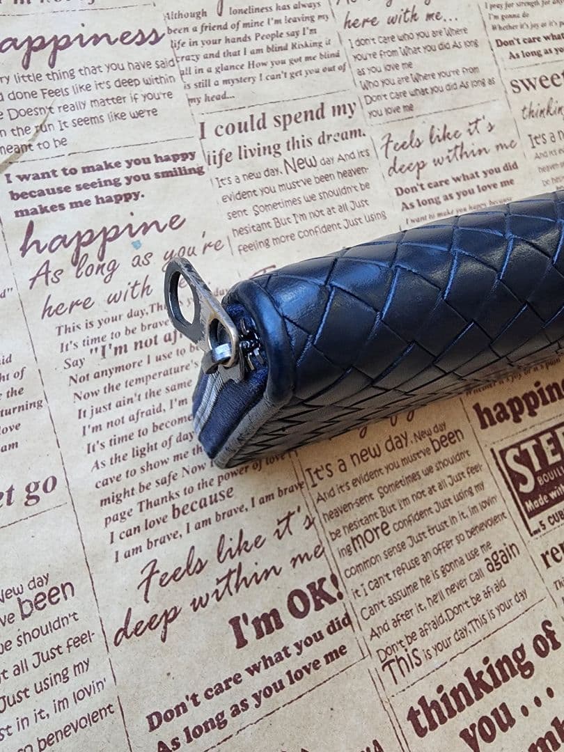 新タグ ボッテガヴェネタ　編み込み　長財布