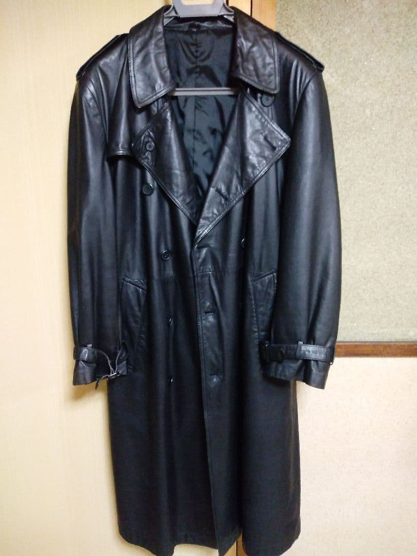 レザートレンチコート