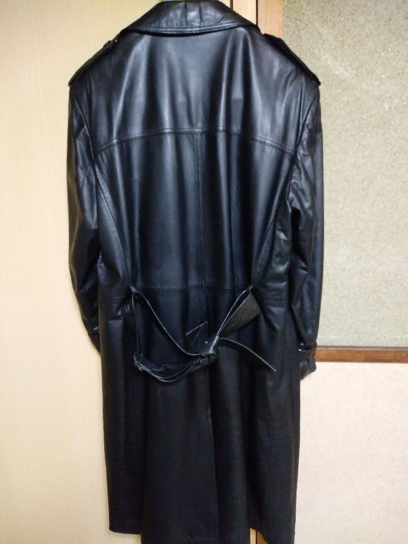 レザートレンチコート