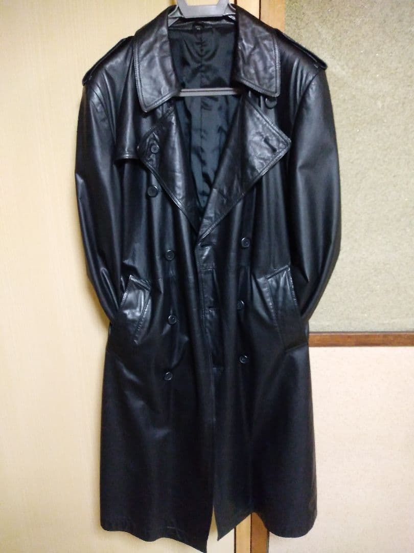 レザートレンチコート