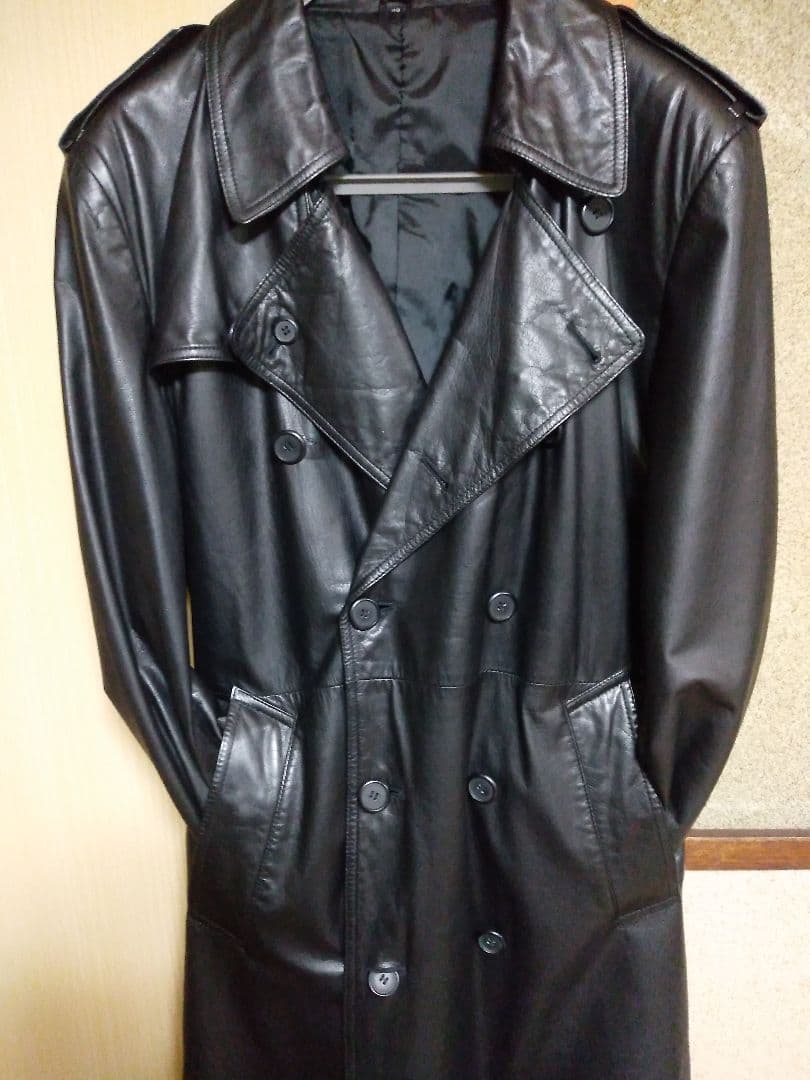 レザートレンチコート