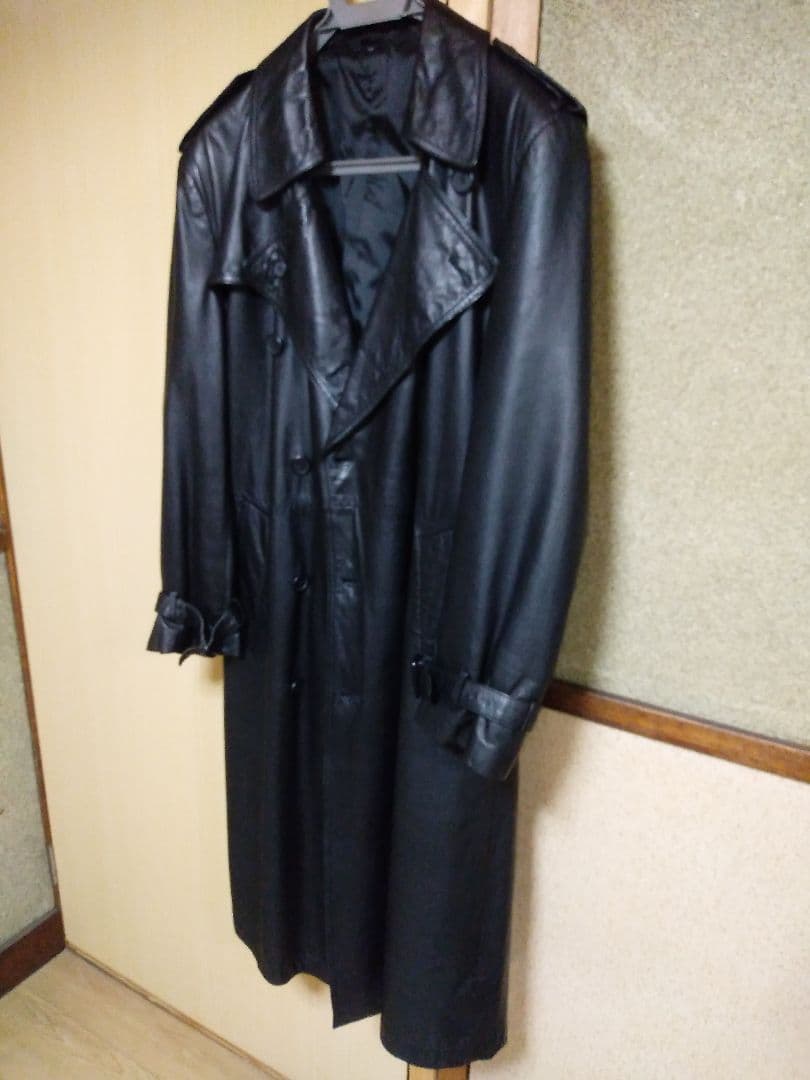 レザートレンチコート