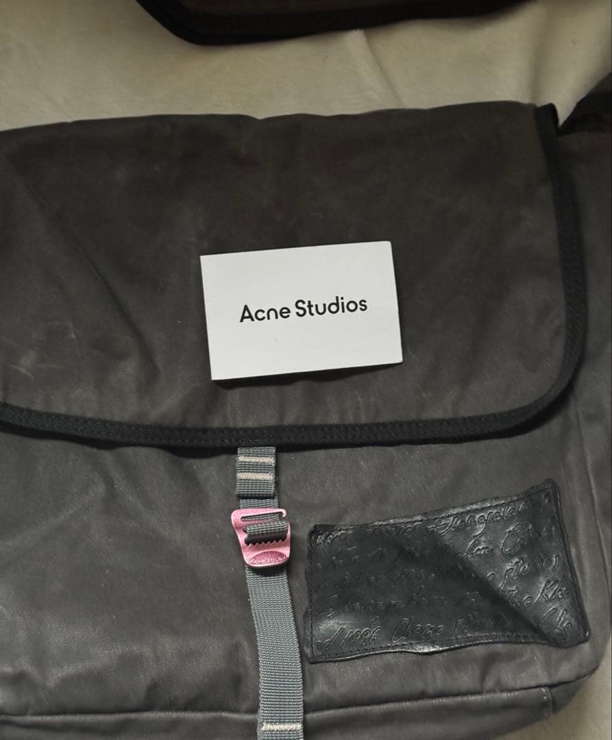 【完売品】Acne Studios メッセンジャーバッグ　グレー/ブラック