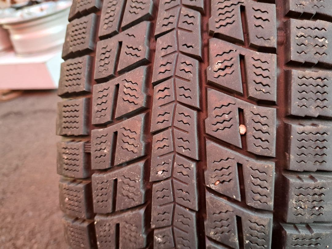 バリ山！215/70R16×4！信頼のダンロップ！WMSJ8！送料￥900
