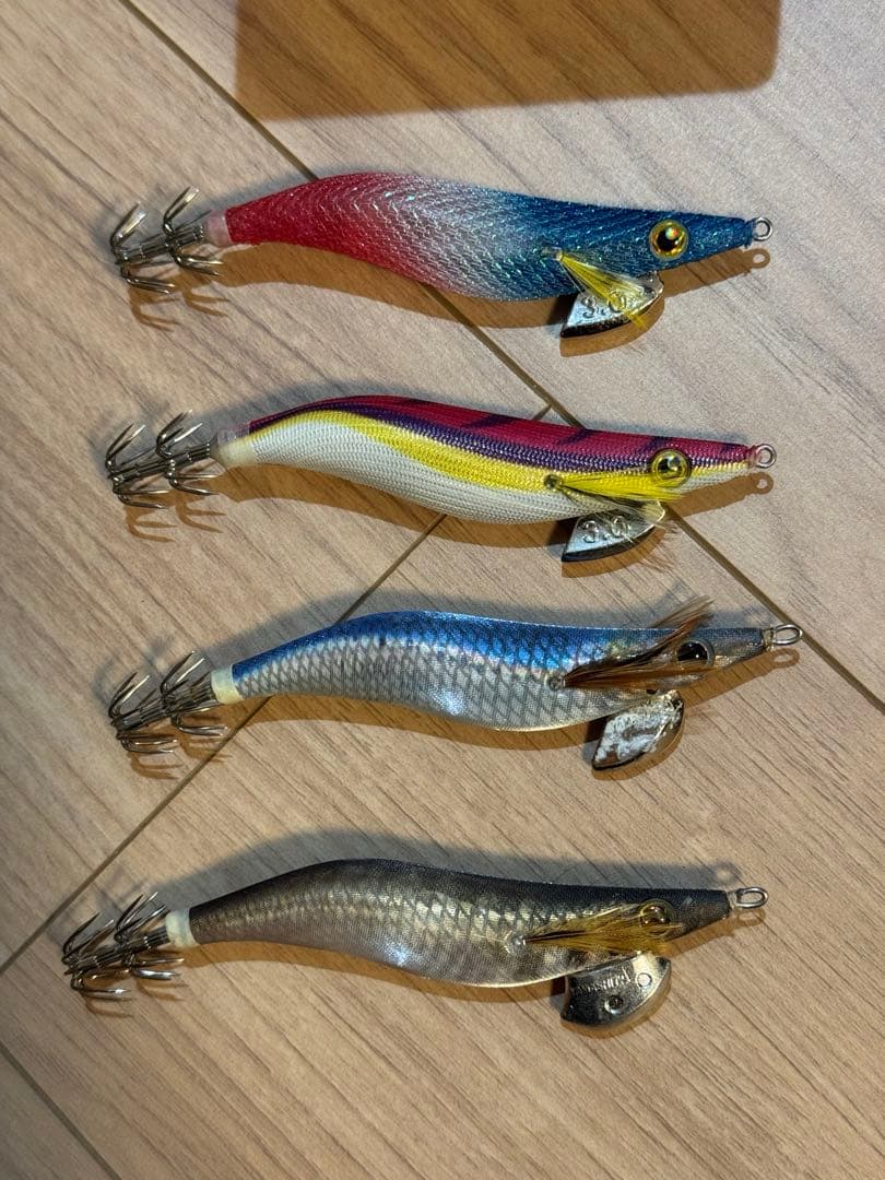 エギの詰め合わせ（ケース付き）中古。　一部未使用あり