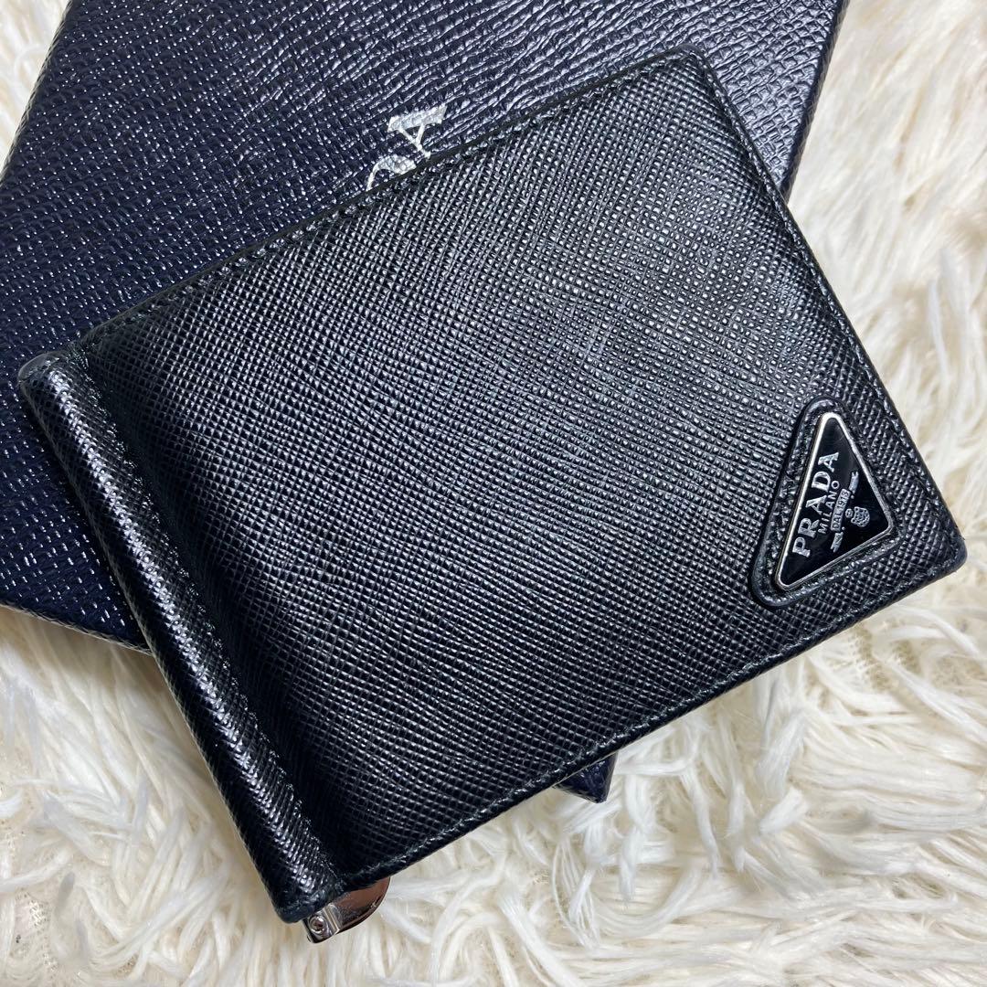 【極美品】 PRADA マネークリップ サフィアーノ 三角プレート IC内蔵