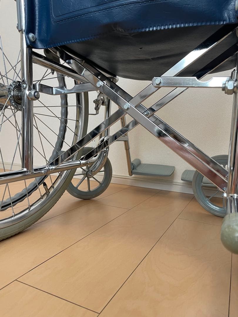 美品 自走用折りたたみ車椅子 ネイビー