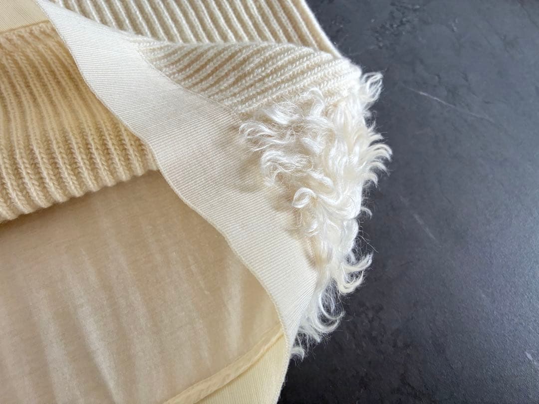 モンクレール　半袖セーター白　mサイズ