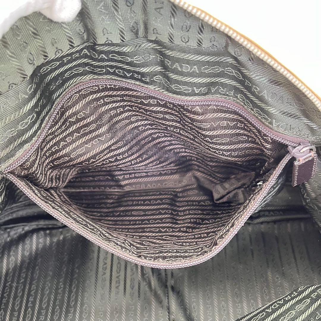 プラダ ボストンバッグ ショルダーバッグ 2way 三角ロゴ チャーム付 大容量
