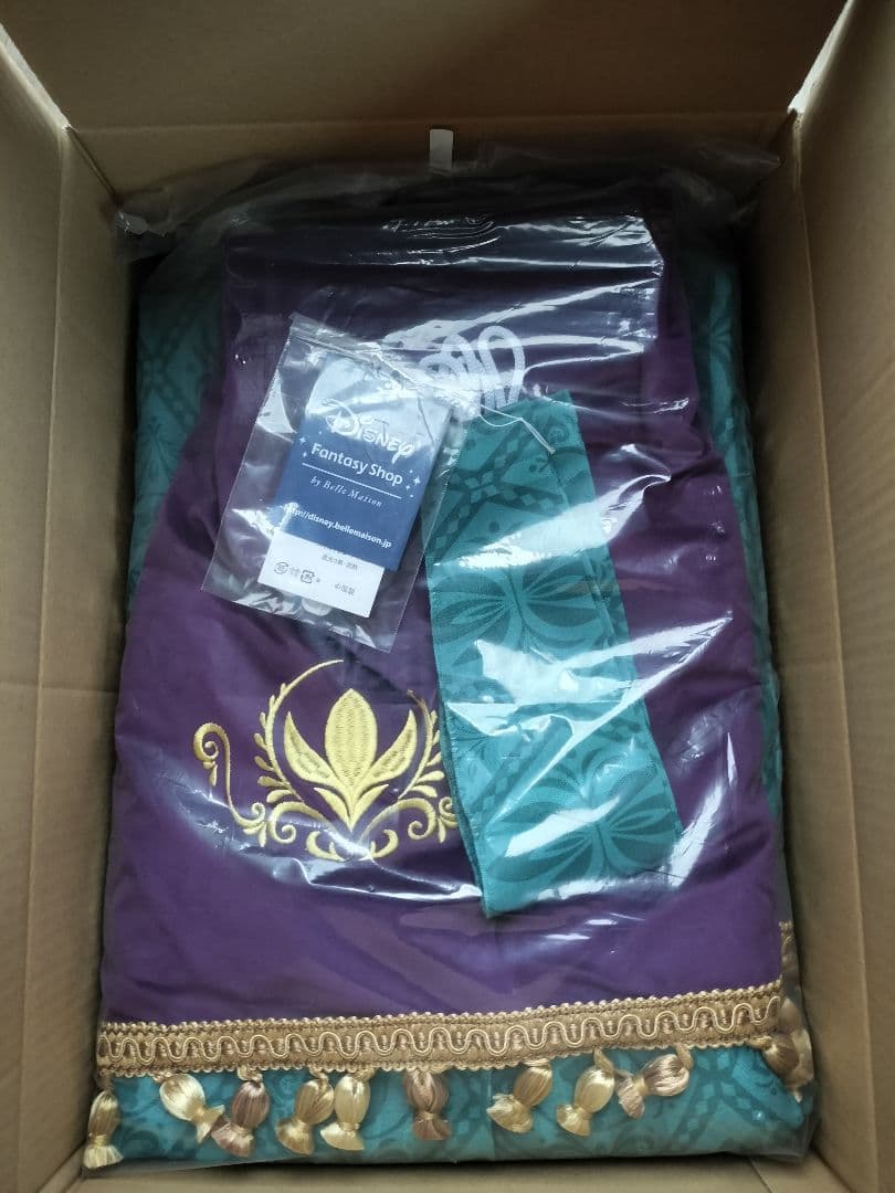 アナと雪の女王　ベルメゾン　カーテン　ディズニー　新品