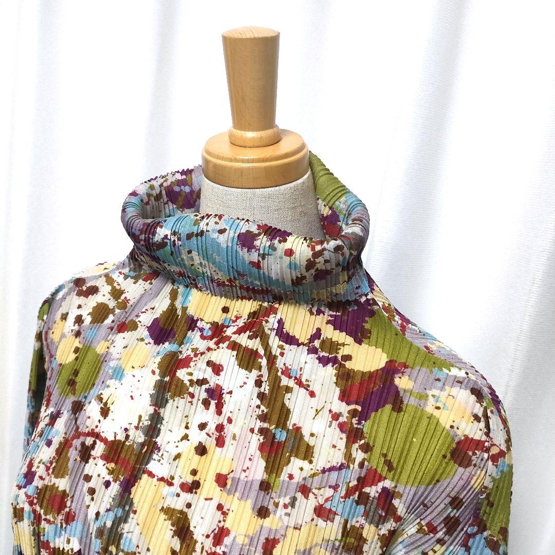 【美品】プリーツプリーズ イッセイミヤケ 総柄 タートル プルオーバー