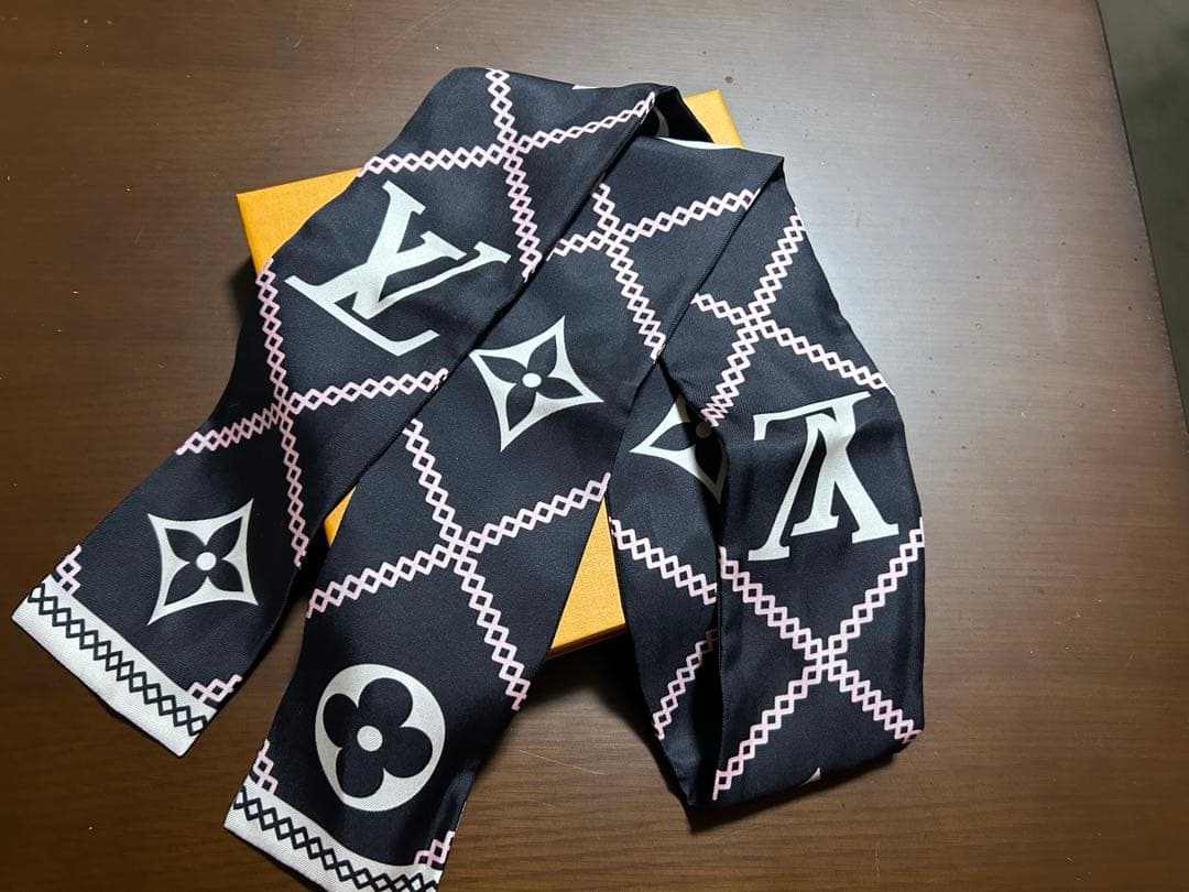 Louis Vuitton バンドー