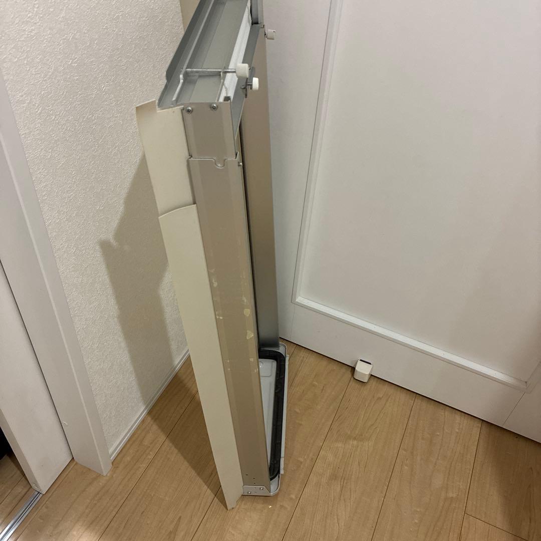 安い！！送料無料　コロナ 窓用エアコン CW-FA1820