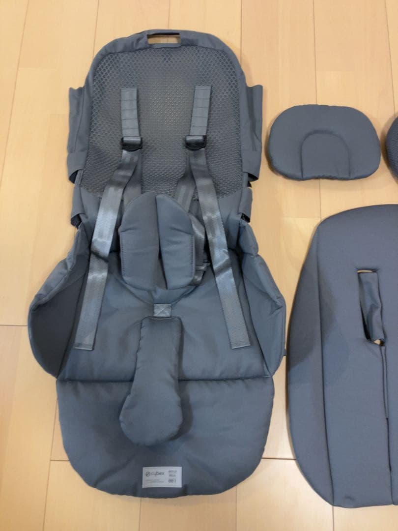 【洗濯済み】 サイベックス メリオカーボン 2022年 新生児用インレイ付き