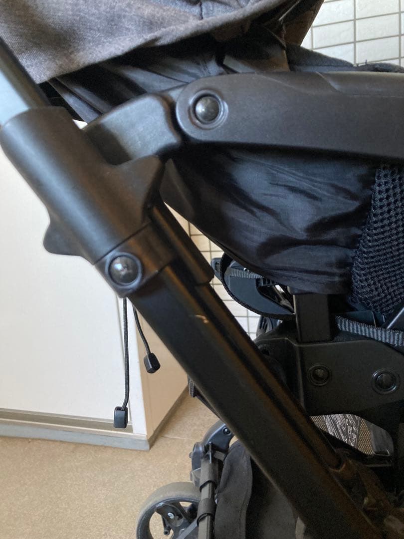 美品 【現行モデル】コンビ A型(両対面)ベビーカー　スゴカルS エッグショック