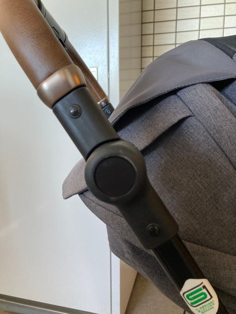 美品 【現行モデル】コンビ A型(両対面)ベビーカー　スゴカルS エッグショック