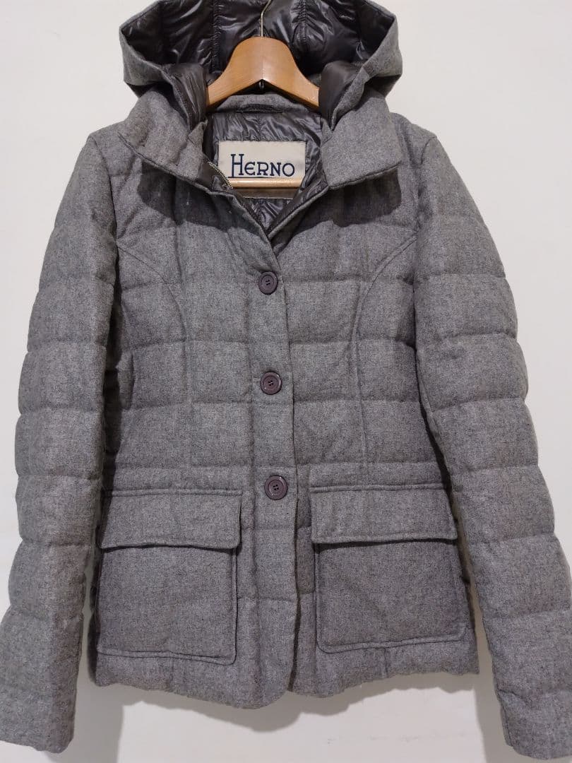 HERNO ヘルノ 42 グレー カシミヤシルクダウンJK ロロ・ピアーナ中古品