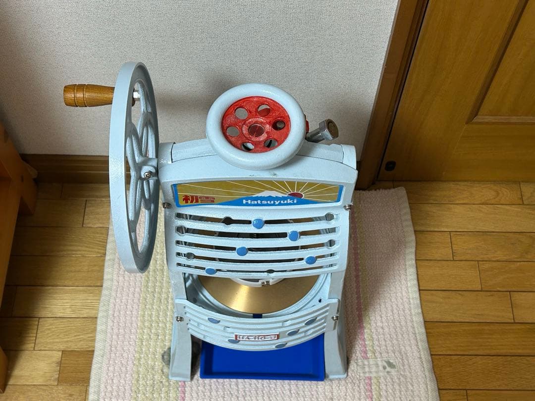 [値下げ] [美品] 初雪 手動かき氷機 専門店みたいにふわふわ 宅急便