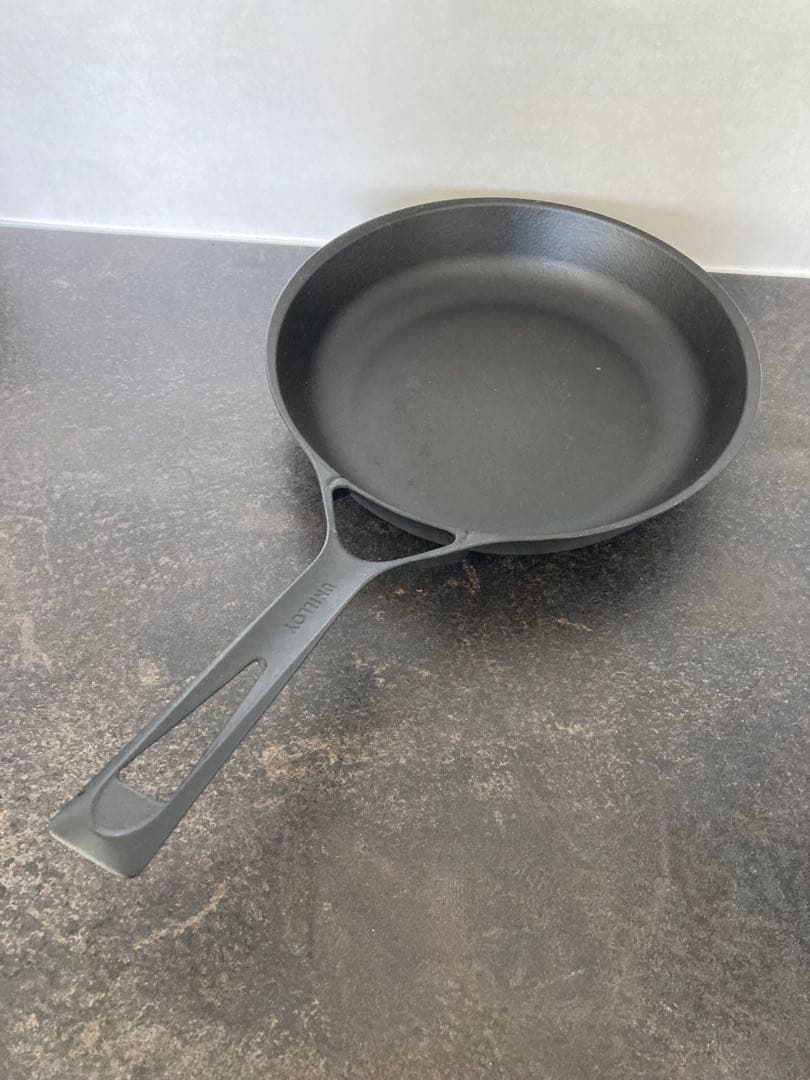 ユニロイ鋳鉄製フライパン 約26cm