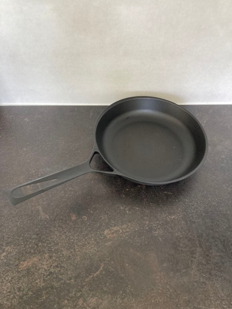 ユニロイ鋳鉄製フライパン 約26cm