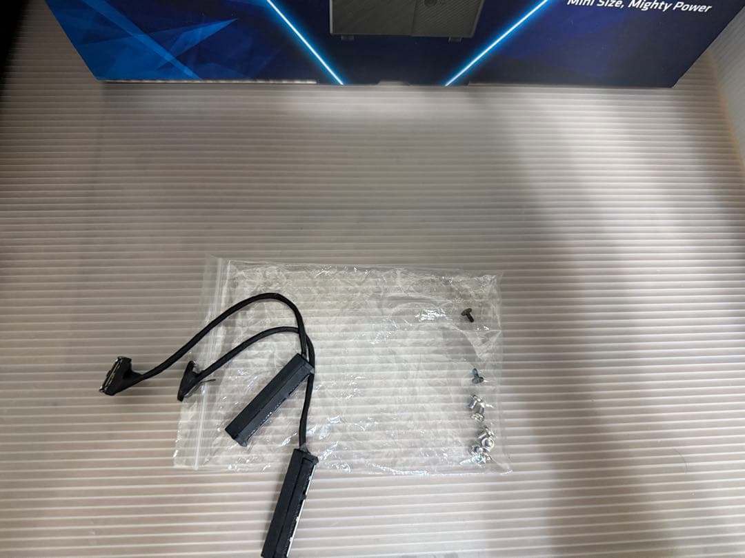 動作確認済 Deskmini B660 メモリ8GB,USB,Wi-Fi増設済