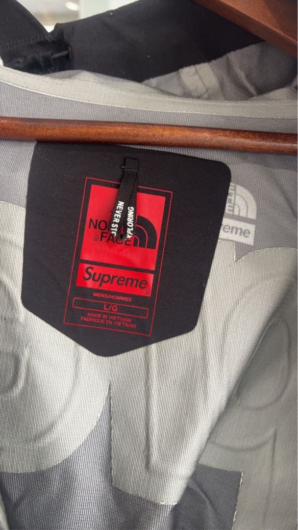 THE NORTH FACE Supreme マウンテンパーカー L