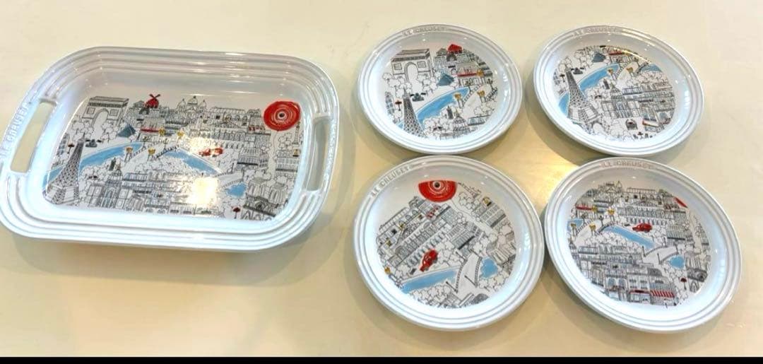 ル・クルーゼ パリシリーズ トレー＆プレートセット【廃盤・レア・美品】