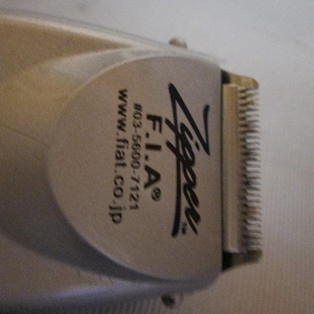 zipper2　＋　洗浄スプレー　ペット用バリカン　F.I.A.　ジッパー　中古