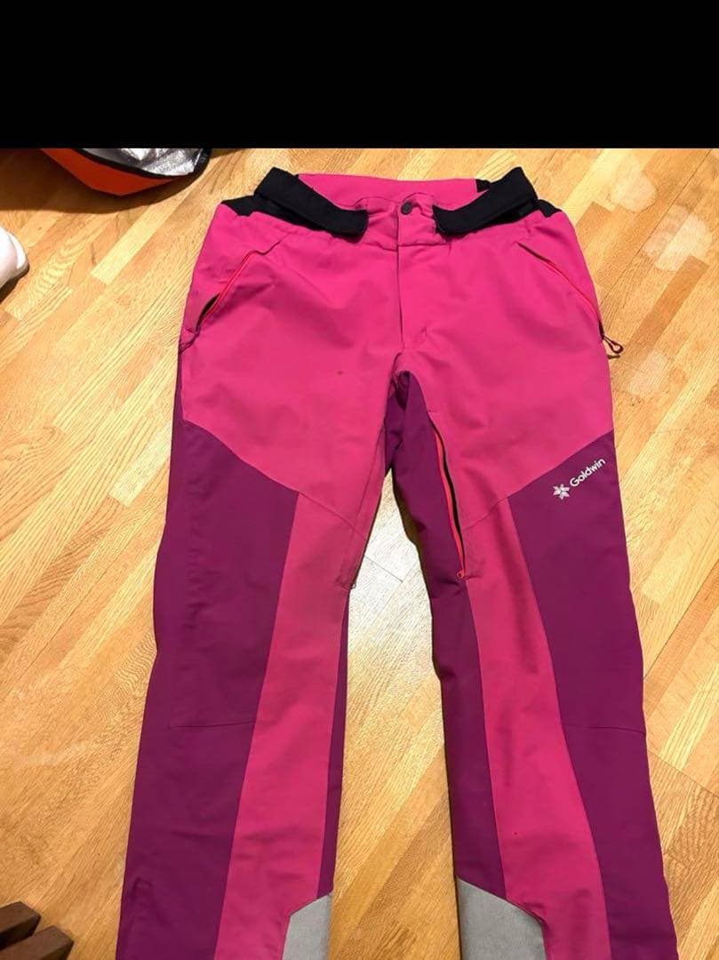 ゴールドウィン　デモスキーウエア