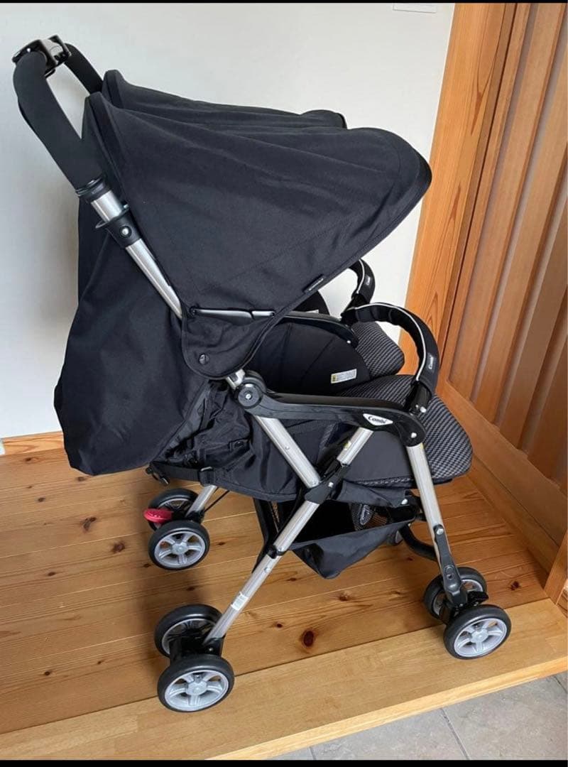 美品　combi ツインスピン　ダブルベビーカー ブラック 双子